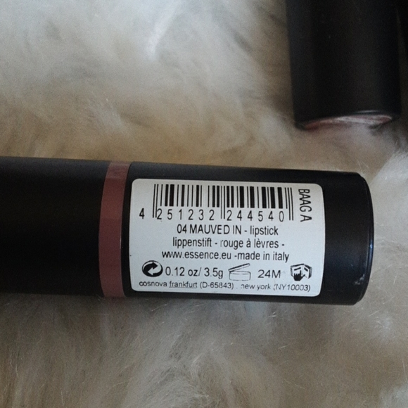 ESSENCE ULTRA LAST # 04 MAUVED IN LIPSTICK BUNDLE - Picture 5 of 5